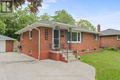 2504 ASKIN AVENUE | Windsor Ontario | Slide Image Two