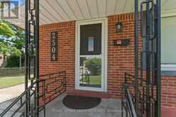 2504 ASKIN AVENUE | Windsor Ontario | Slide Image Five