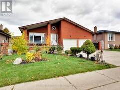 18 PAVAROTTI COURT Hamilton Ontario, L8G 4P8