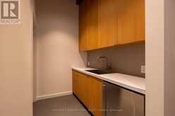 18 GLOUCESTER LANE | Toronto Ontario | Slide Image Thirty-two