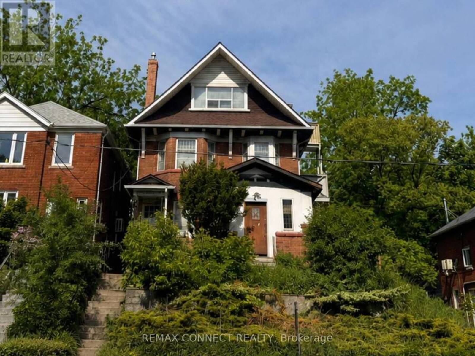 115 PARKSIDE DRIVE, Toronto, Ontario M6R 2Y8