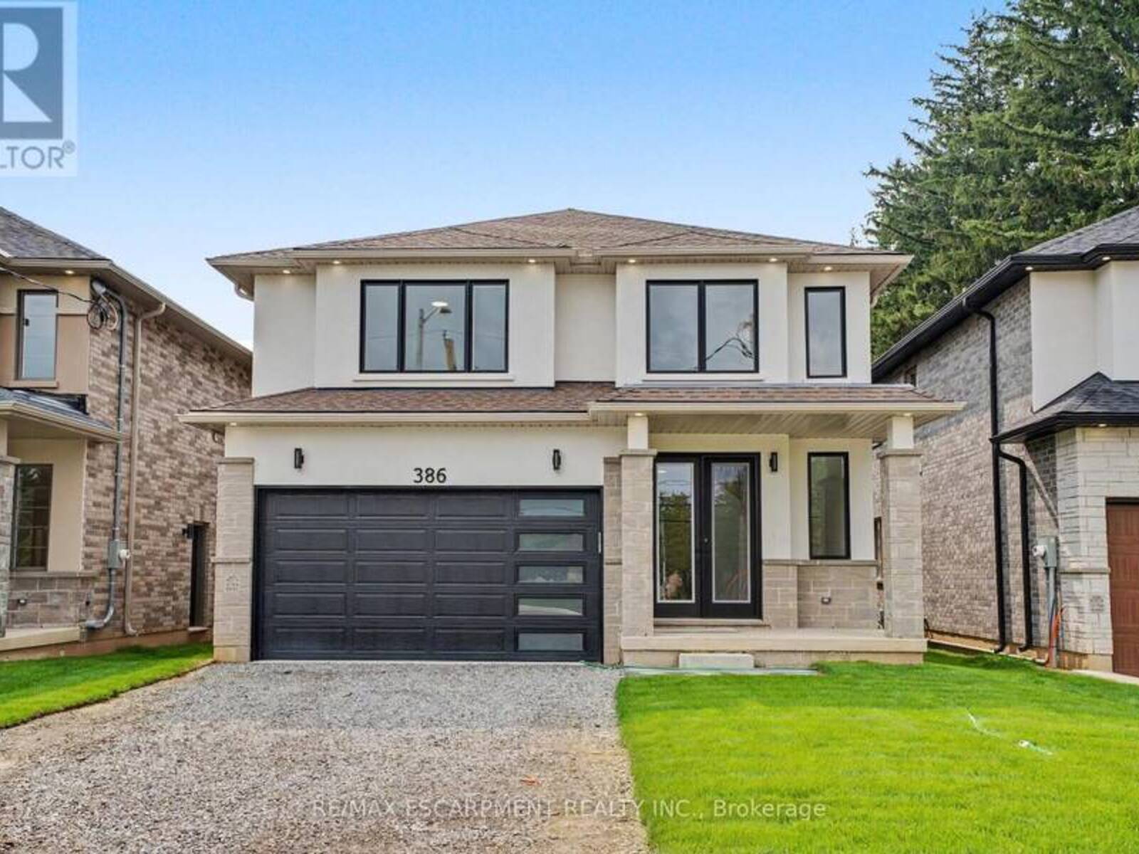 386 SOUTHCOTE ROAD, Hamilton, Ontario L9G 2W3