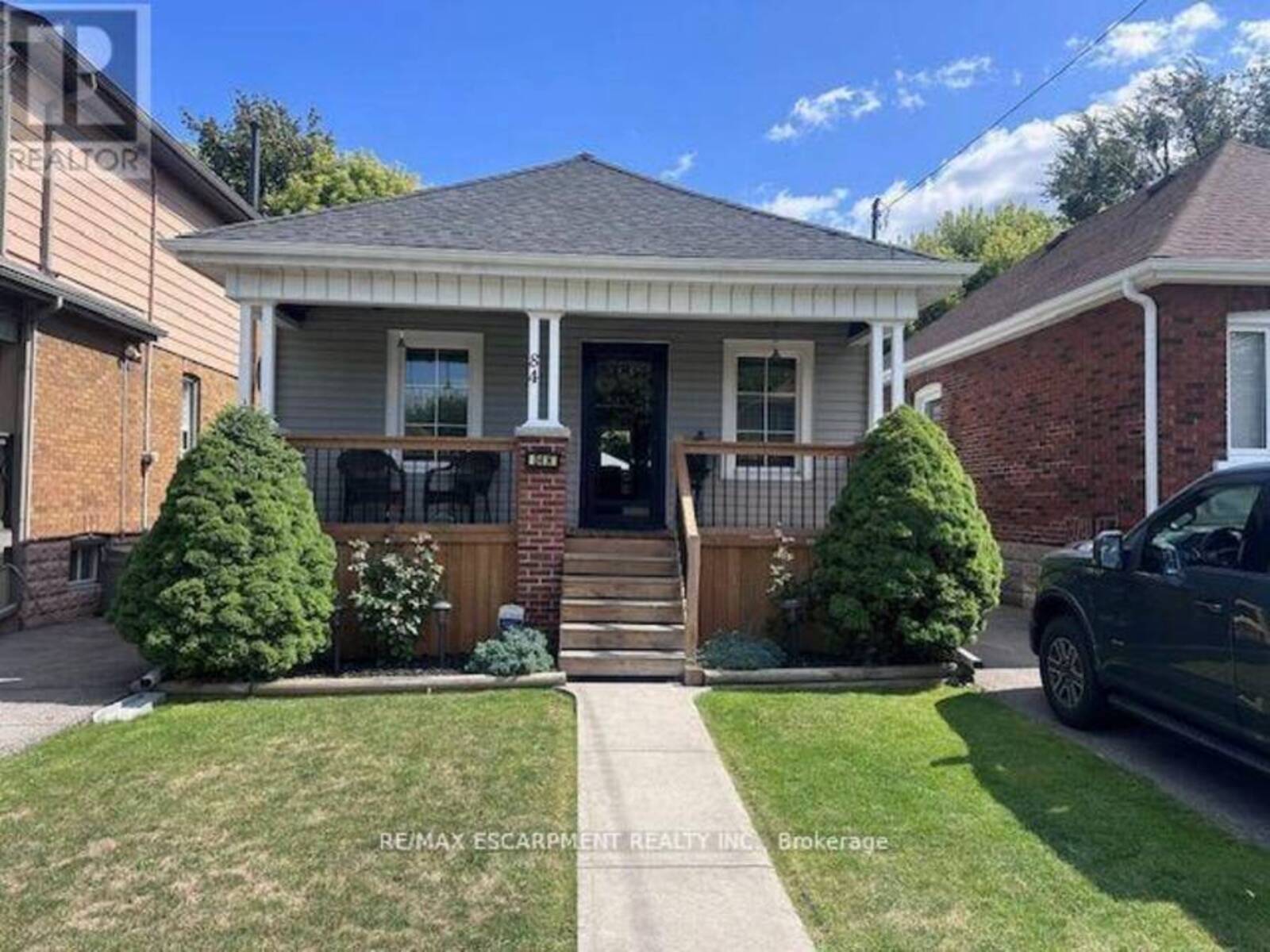 84 BARONS AVENUE N, Hamilton, Ontario L8H 5A4