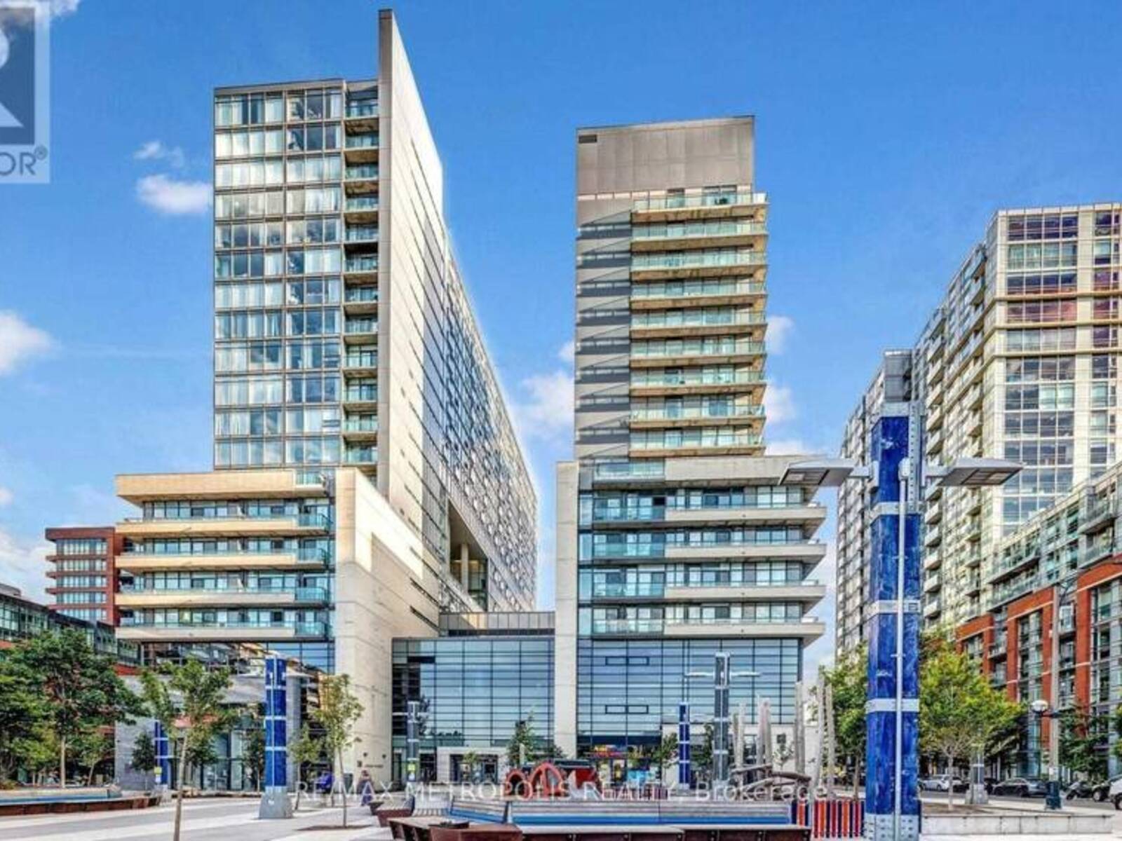 712E - 36 LISGAR STREET, Toronto, Ontario M6J 0C7