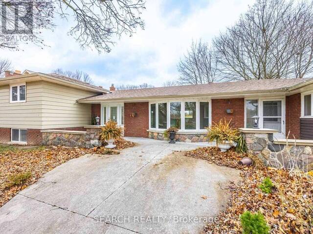41 HAMILTON DRIVE Newmarket Ontario, L3Y 3E7 - 6 Bedrooms Home For Sale