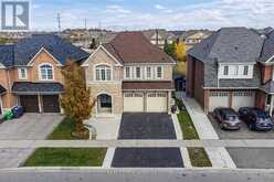 37 ROSS DRIVE | Brampton Ontario | Slide Image Three