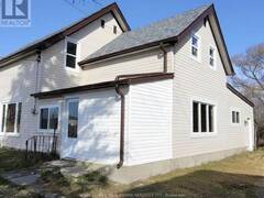 21062 LOYALIST PARKWAY Prince Edward Ontario, K0K 1L0