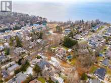 408 LAKESHORE ROAD W | Oakville Ontario | Slide Image Nine