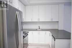 24 - 14 LYTHAM GREEN CIRCLE | Newmarket Ontario | Slide Image Twelve