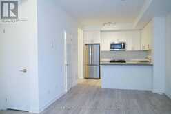 24 - 14 LYTHAM GREEN CIRCLE | Newmarket Ontario | Slide Image Eight