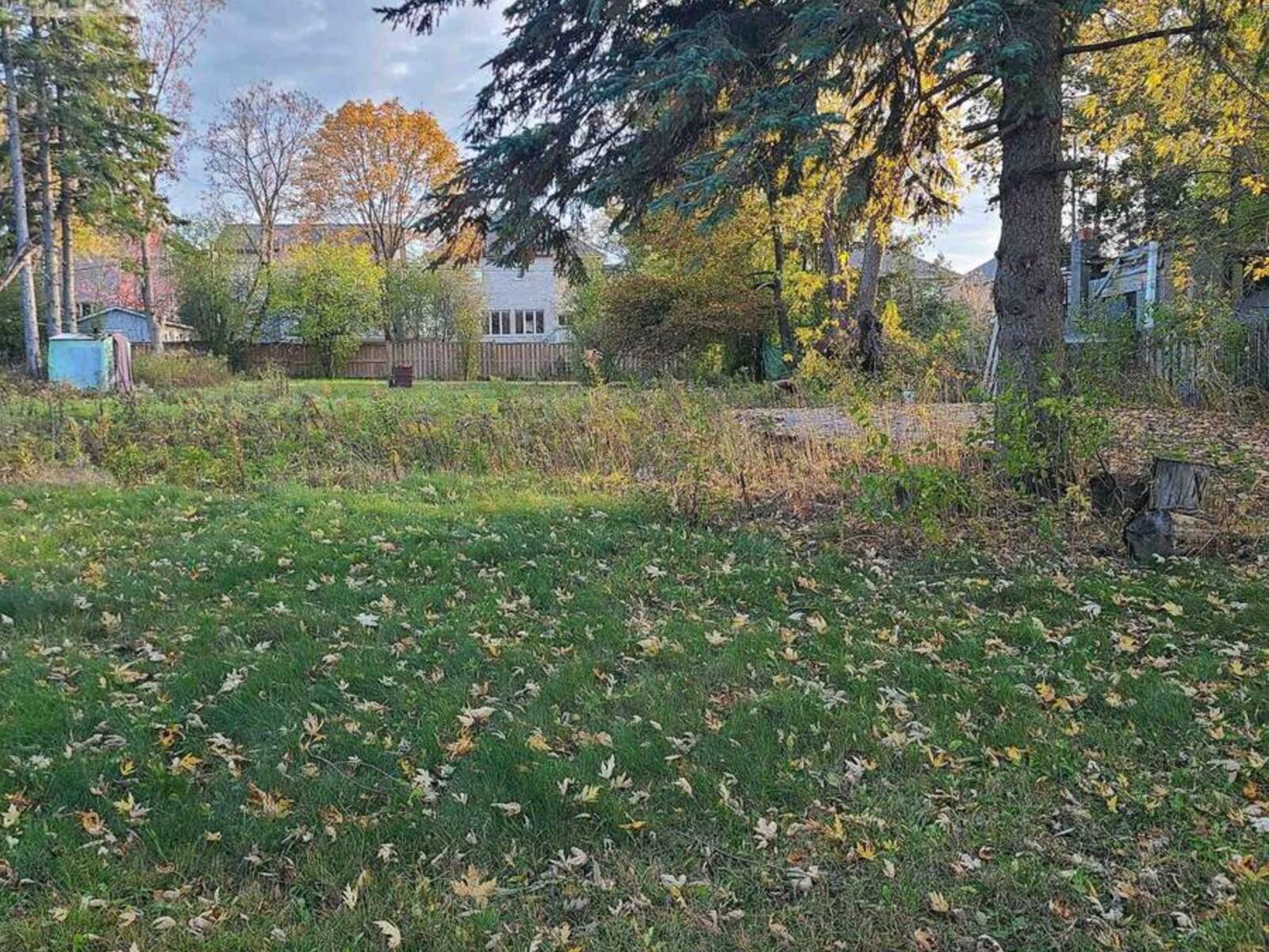 1A VIEW STREET, Ajax, Ontario L1Z 1E4