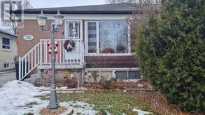 124 OVERTURE ROAD | Toronto Ontario | Slide Image One
