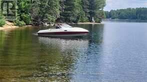 5803 HALIBURTON LAKE ROAD | Haliburton Ontario | Slide Image Four