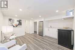 66A BELLEVUE AVENUE | Toronto Ontario | Slide Image Four