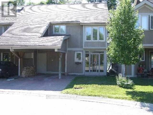 3 DAVY POINT CIRCLE Georgina Ontario, L4P 3H1 - 3 Bedrooms Waterfront Condo For Sale