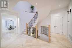 125 KINGSDALE AVENUE | Toronto Ontario | Slide Image Fifteen