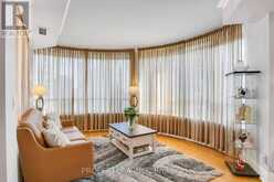 2804 - 3880 DUKE OF YORK BOULEVARD | Mississauga Ontario | Slide Image Nine