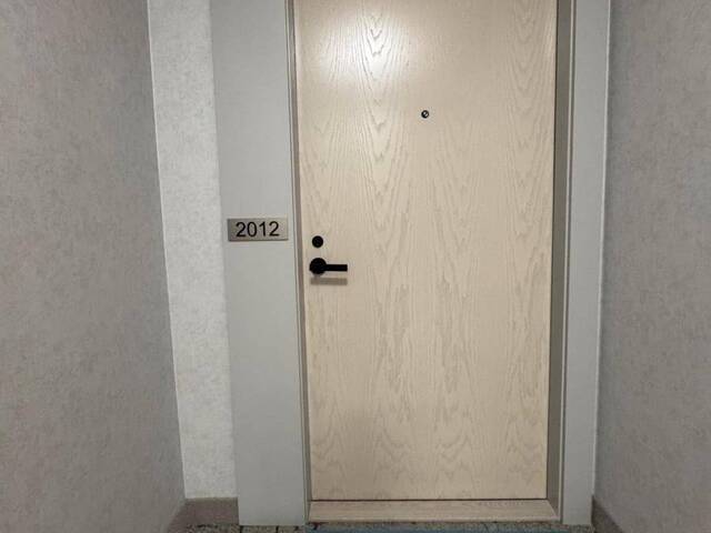 2012 - 225 COMMERCE STREET Vaughan Ontario, L4K 0P9 - 2 Bedrooms Condo For Sale