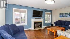 37 FALLING BROOK DRIVE | Barrie Ontario | Slide Image Twelve
