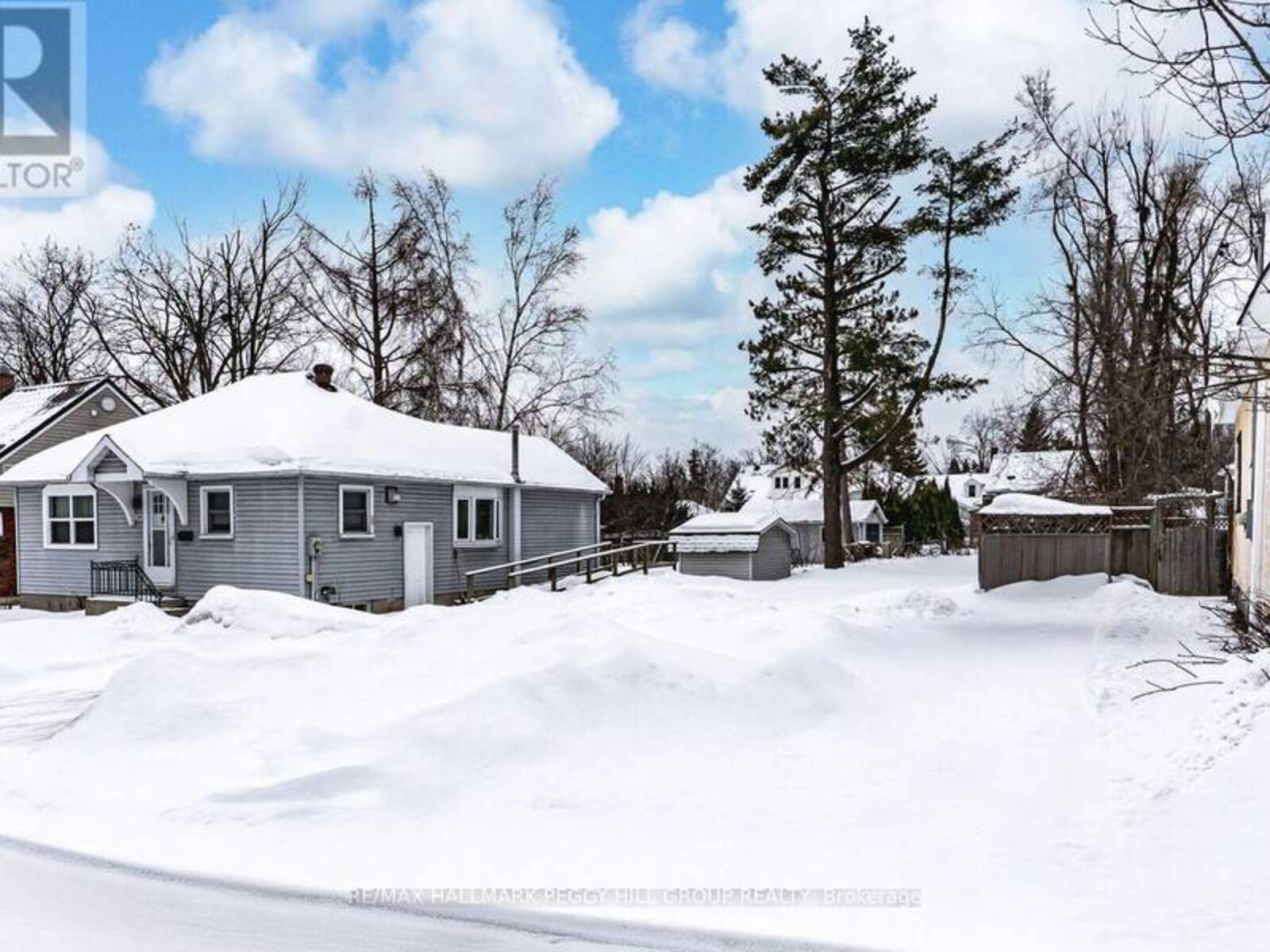 PLAN 13 PARTS 1 & 2 EAST STREET, Barrie, Ontario L4M 2N4