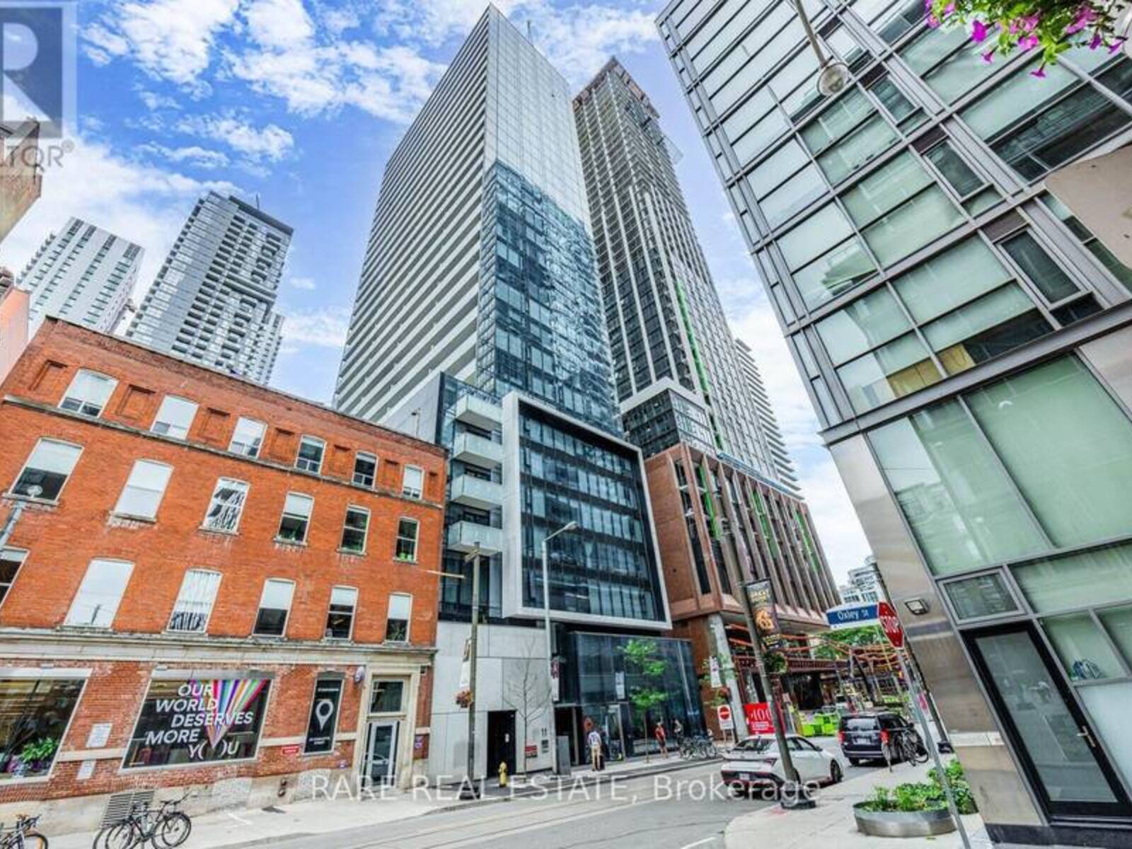 2404 - 11 CHARLOTTE STREET, Toronto, Ontario M5V 0M6