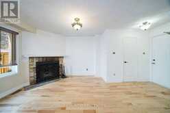108 OLDE BAYVIEW AVENUE | Richmond Hill Ontario | Slide Image Six