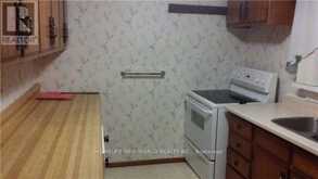 39 WINDSOR DRIVE | Whitchurch-Stouffville Ontario | Slide Image Four