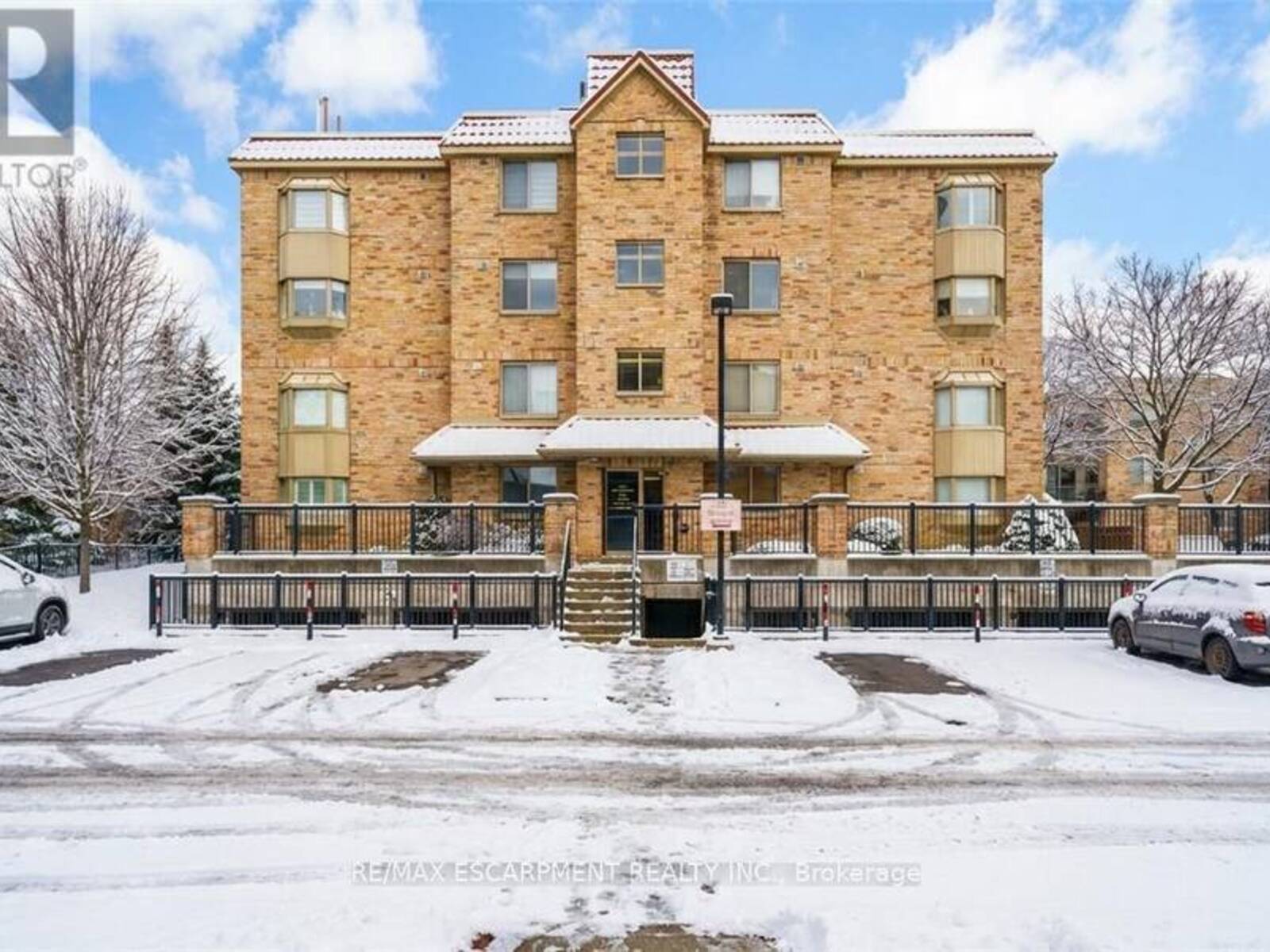 211 - 3499 UPPER MIDDLE ROAD, Burlington, Ontario L7R 3X5