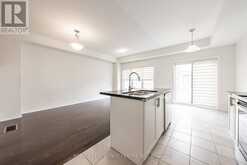 391 ATHABASCA COMMON | Oakville Ontario | Slide Image Fifteen