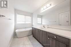 391 ATHABASCA COMMON | Oakville Ontario | Slide Image Twenty-two