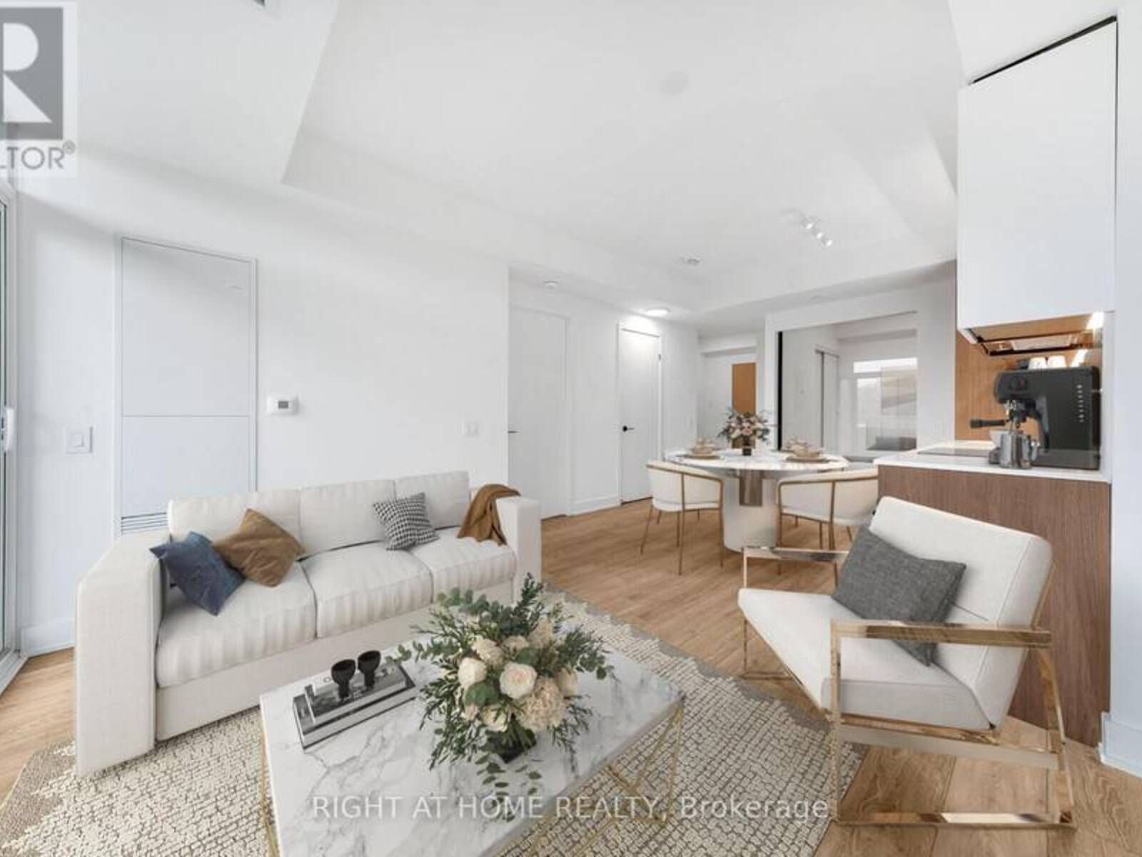 403 - 1285 QUEEN STREET E, Toronto, Ontario M4L 1C2