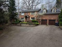 1701 BIRCHWOOD DRIVE Mississauga Ontario, L5J 1T7