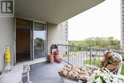 402 - 3559 EGLINTON AVENUE W | Toronto Ontario | Slide Image Twenty-two