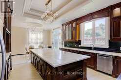 80 BROOMFIELD DRIVE | Toronto Ontario | Slide Image Thirteen