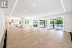 2014 LAKESHORE ROAD W | Oakville Ontario | Slide Image Eleven