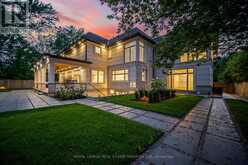 2014 LAKESHORE ROAD W | Oakville Ontario | Slide Image Fifty