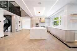 2014 LAKESHORE ROAD W | Oakville Ontario | Slide Image Eight