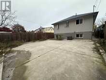 975 ALBERT ROAD | Windsor Ontario | Slide Image Eighteen