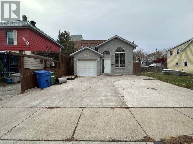 975 ALBERT ROAD Windsor Ontario, N8Y 3P1 - 4 Bedrooms Home For Sale
