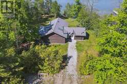 1689 CHIEF JOSEPH SNAKE ROAD | Georgina Ontario | Slide Image Three