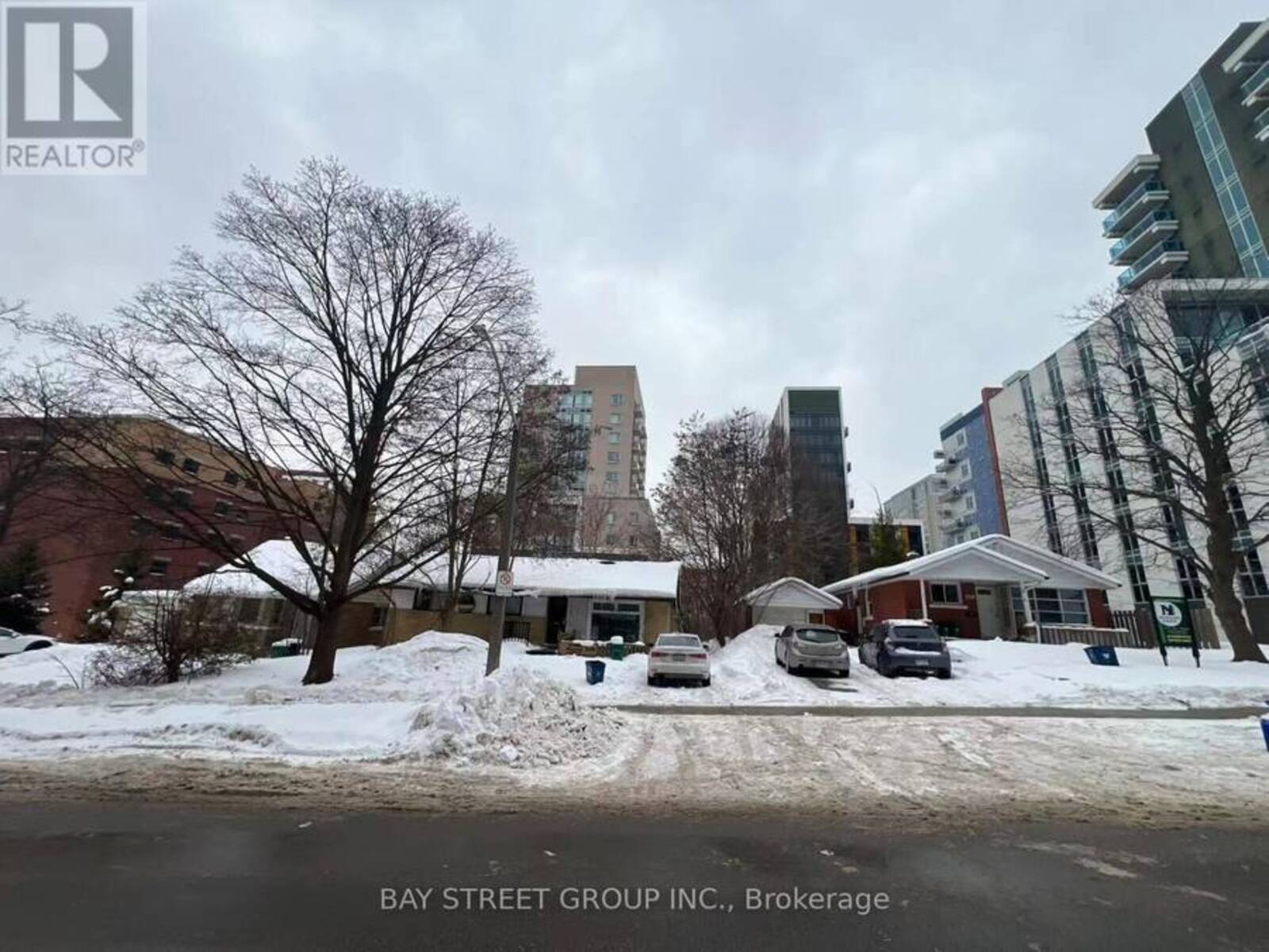 249 SUNVIEW STREET, Waterloo, Ontario N2L 3V8