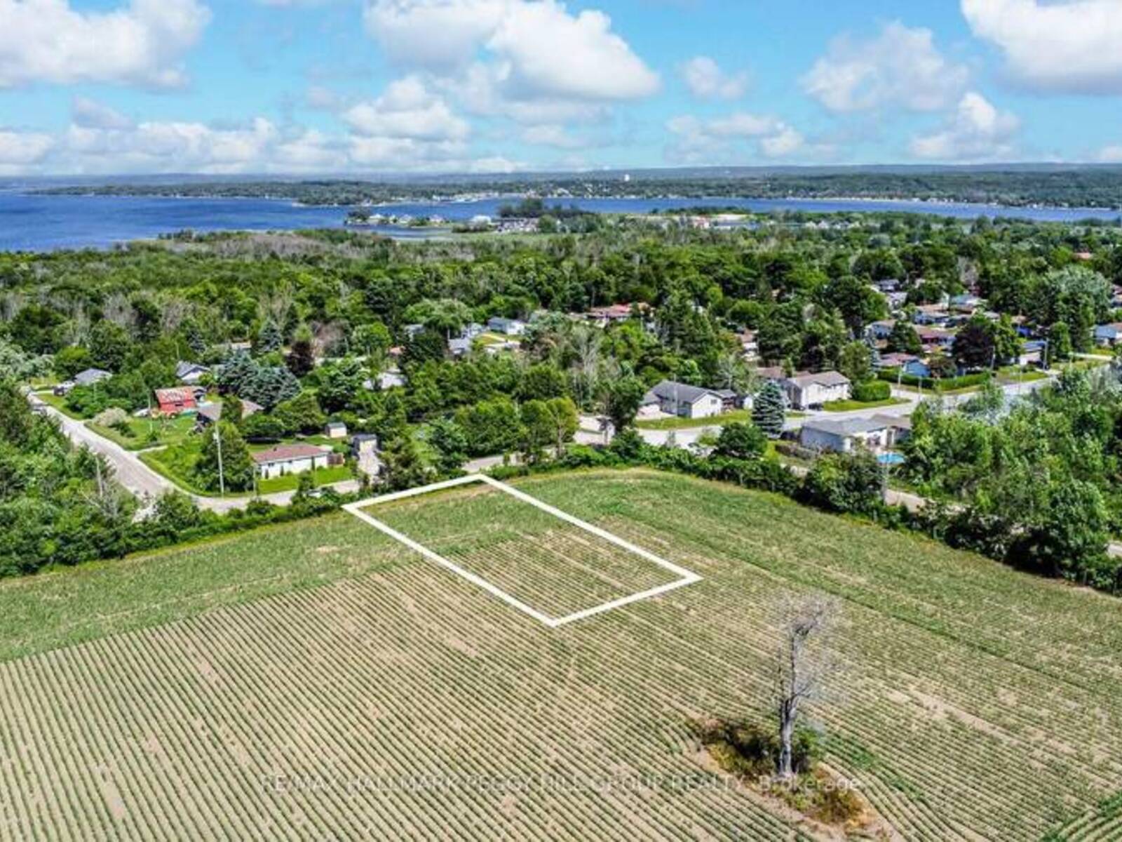 426 SEVENTH AVENUE, Tay, Ontario L0K 1R0