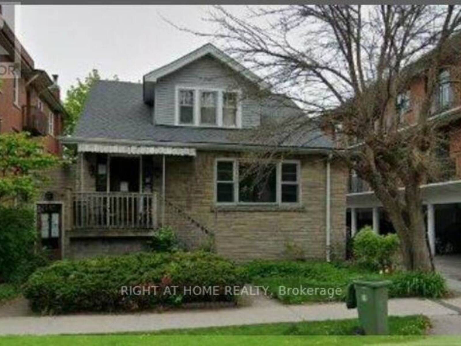 995 MAIN STREET E, Hamilton, Ontario L8M 1N3