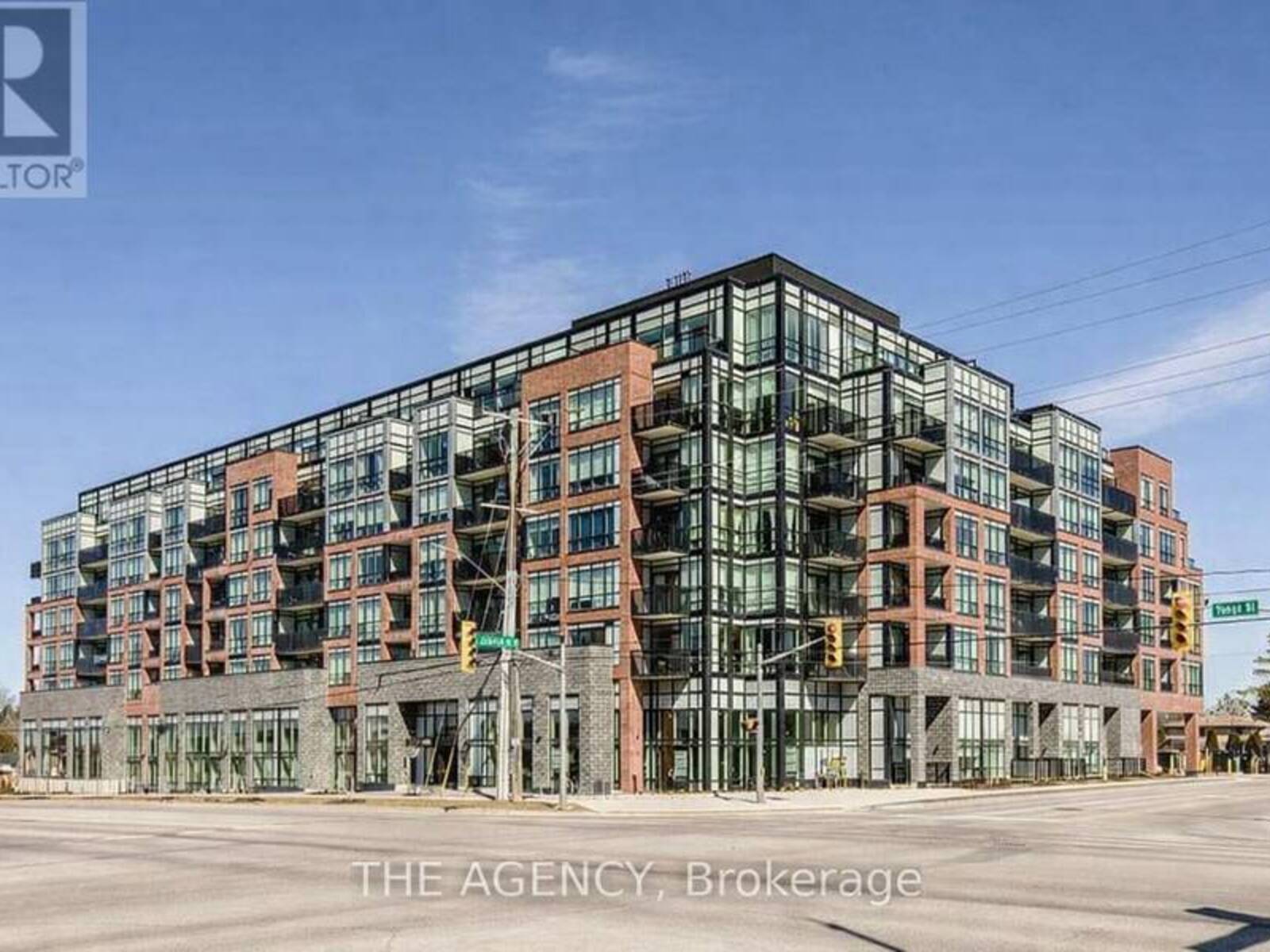 327 - 681 YONGE STREET, Barrie, Ontario L4N 4E8