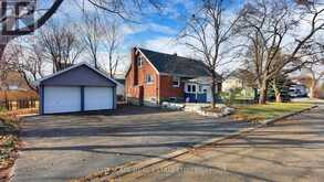 39 WOODWARD AVENUE | Brampton Ontario | Slide Image One