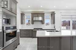 195 GRANITE RIDGE TRAIL | Hamilton Ontario | Slide Image Nine