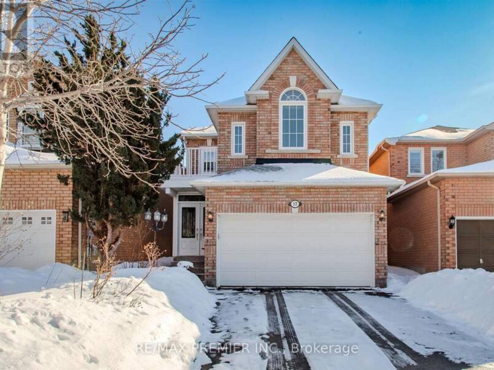 17 VILLANDRY CRESCENT, Vaughan, Ontario L6A 2R2