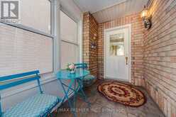 17 VILLANDRY CRESCENT | Vaughan Ontario | Slide Image Two