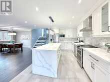 3 MOSEDALE CRESCENT | Toronto Ontario | Slide Image Three