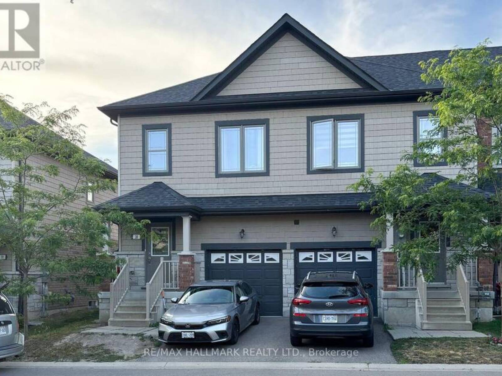 28 DENEB STREET, Barrie, Ontario L4M 0K6